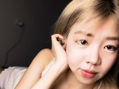 veehoney23 - female webcam at ImLive