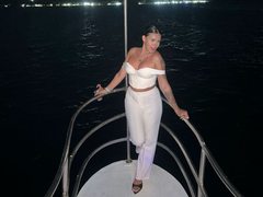 Victoria_Mills - blond female webcam at ImLive