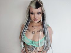 ViviaDark - blond female webcam at ImLive
