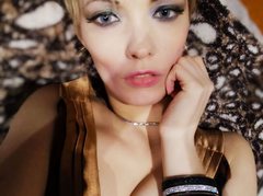 WildMissNiks - blond female webcam at ImLive
