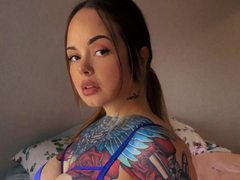 WynterGyal - female webcam at ImLive