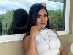 XCloeFoxX from ImLive