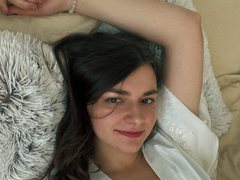 Xena_Exclusive - female with brown hair webcam at ImLive