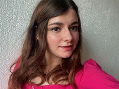 Xena_Exclusive - female with brown hair webcam at ImLive