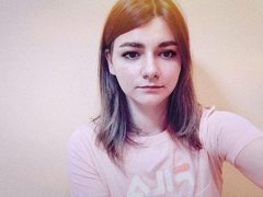 Xena_Exclusive - female with brown hair webcam at ImLive