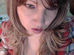 XtremeSluty - blond female with  big tits webcam at ImLive