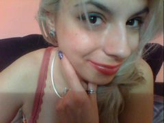 HotJuicyAlice - blond female webcam at LiveJasmin