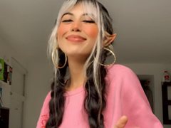 Lola_Stonner - female with brown hair and  small tits webcam at ImLive