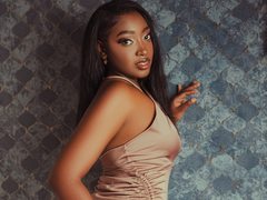 YalianaGuzman - female with black hair and  big tits webcam at LiveJasmin