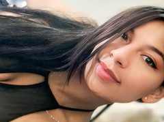 YasmineTapias - female webcam at xLoveCam