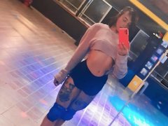 YeiSela - blond shemale webcam at xLoveCam