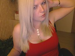 YouLucky - blond female with  big tits webcam at ImLive