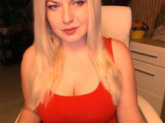YouLucky - blond female with  big tits webcam at ImLive