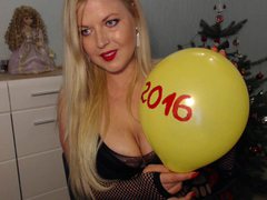 YouLucky - blond female with  big tits webcam at ImLive