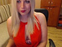 YouLucky - blond female with  big tits webcam at ImLive