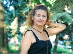 HelenV - female with brown hair and  small tits webcam at LiveJasmin