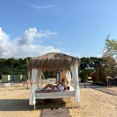 AmandaSexyLips - blond female webcam at xLoveCam