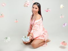 ZaraBrynn - female with black hair webcam at ImLive