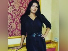 ZefirkaAxe - female with black hair and  small tits webcam at xLoveCam