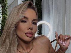 ZinaSquirtss - blond female with  big tits webcam at ImLive