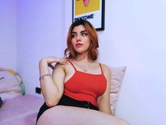 ZoeeLove - female with red hair and  big tits webcam at ImLive