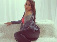 ZoeBrunetteX - shemale with black hair webcam at LiveJasmin