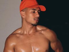AaronRossie from LiveJasmin