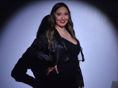 AbellaRaider - female with brown hair and  big tits webcam at LiveJasmin