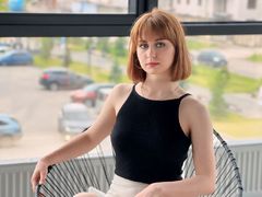 JenniferWins - female with brown hair webcam at LiveJasmin