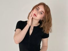 JenniferWins - female with brown hair webcam at LiveJasmin