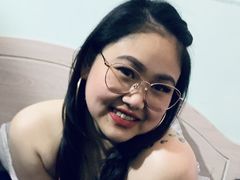 AbigailPent - female with black hair webcam at LiveJasmin