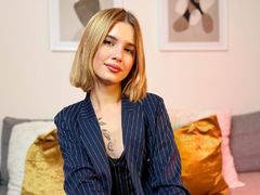 AdaMonroe - blond female webcam at LiveJasmin