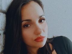 AdalindaShade from LiveJasmin