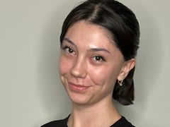 AdalineFrush from LiveJasmin