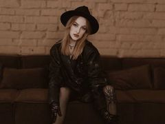 AdelMoons from LiveJasmin