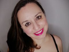 AdelaAlbaNatural from LiveJasmin