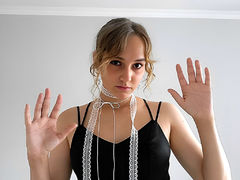 AdeleMoone from LiveJasmin