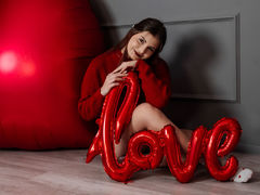 AdeliaConrad - female with brown hair webcam at LiveJasmin