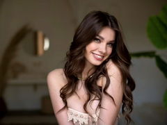 AdeliaLis from LiveJasmin