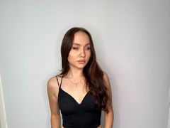 AdeliaSharrieff from LiveJasmin