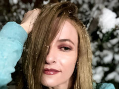 adeline4u24 - blond female webcam at LiveJasmin