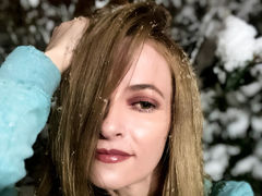 adeline4u24 - blond female webcam at LiveJasmin