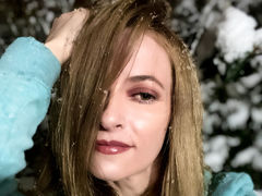 adeline4u24 - blond female webcam at LiveJasmin