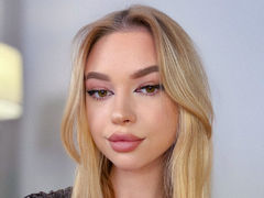 AdellaMour - blond female webcam at LiveJasmin
