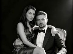 AdelleandCrish from LiveJasmin