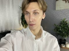 AdrianCane - male webcam at LiveJasmin
