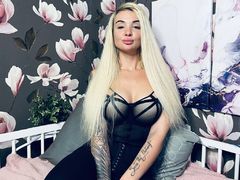 AdrianaMoretti from LiveJasmin