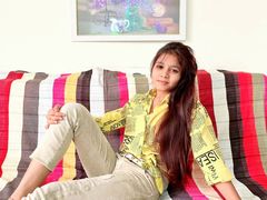 AdrianaReyez - female with black hair and  big tits webcam at LiveJasmin