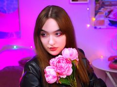 AgataVeber - female with brown hair webcam at LiveJasmin