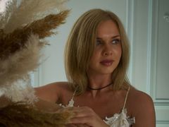 AgathaKlouin - blond female webcam at LiveJasmin